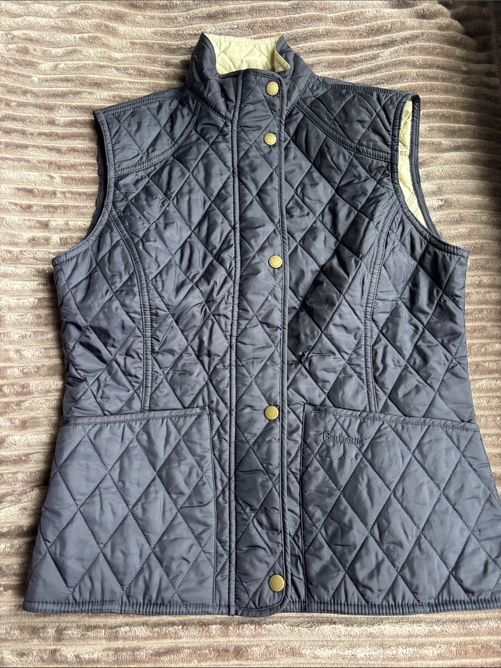 Barbour Navy Quilted Sleeveless Vest with Contrast Lining